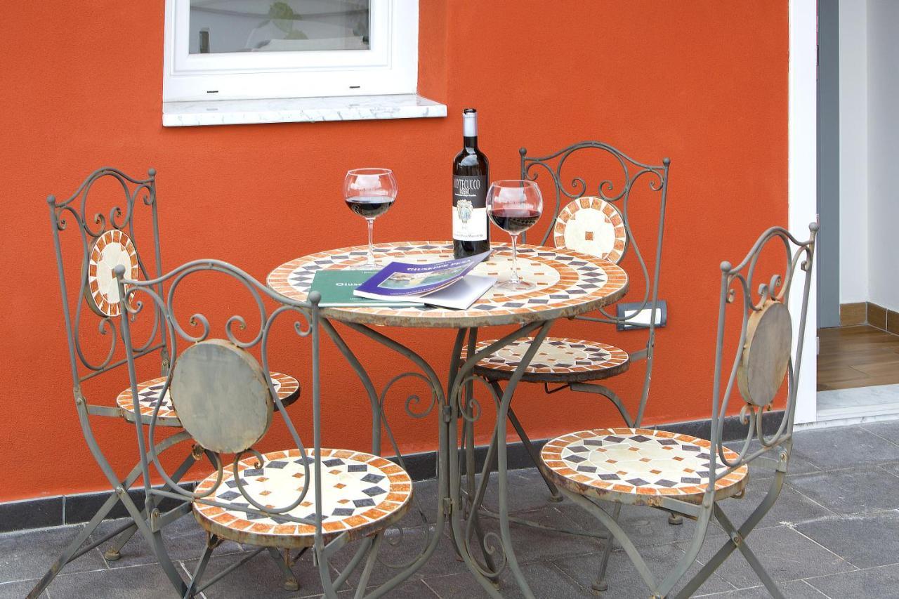 Alla Porta Di Sotto B&B Fivizzano Eksteriør bilde